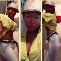 AfroditeBlackn Offline chat-huone