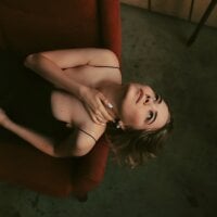 polly_oly's Offline Chat Room