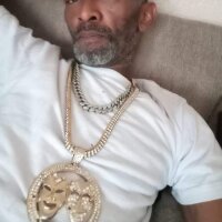 lisaruss' Offline Chat Room