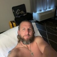 JohnnyRingo005 offline chatrum