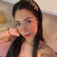 aprilqueenie webcam model