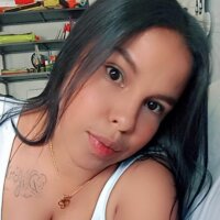 Anahis_Miller's Offline Chat Room