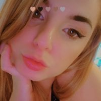 KylieRosex's Offline Chat Room