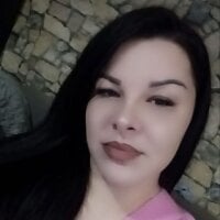 BusyGina's Offline Chat Room