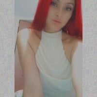 leila_espidia_s' Offline Chat Room