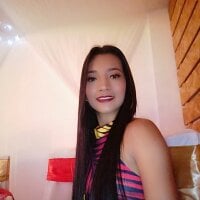 غرفة دردشة ChanelSweett دون اتصال