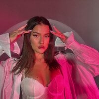 Rebekkaaa webcam model