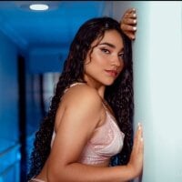 Tinablakee_ webcam model