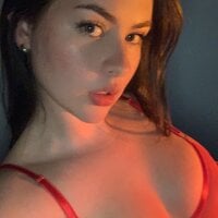 SARAHROSSET model avatar