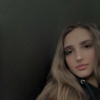 secretknight_Mrmask webcam