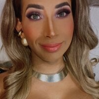 sashasweethot's Avatar Pic