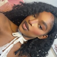 Zizi_Campbell