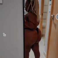 Busty-Caramel