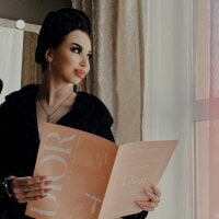 AmelieValmont webcam model