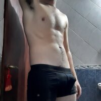 SEXXXYBOY19 অফলাইন চ্যাট রুম