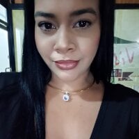 Dulce_Danii webcam