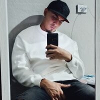 Kevinhotbisexual webcam