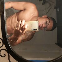 Morenotatuado20's Offline Chat Room