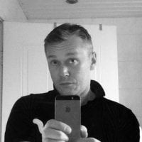 hornyshopkeeper's Offline Chat Room