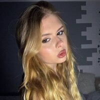 Locac0c0 webcam model