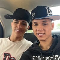 THE_HOT_BOYS_