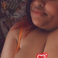 awkwardbbw's Offline Chat Room