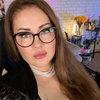 Mommy_Goddess webcam model
