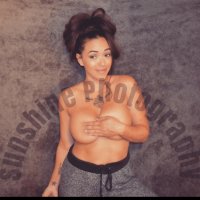 Dollface55's Offline Chat Room