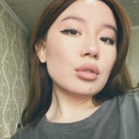 Moontik0_0's Offline Chat Room