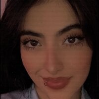 Cora_222 model avatar