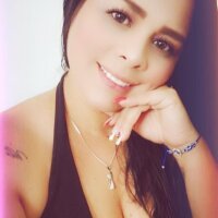 RahianaHot's Offline Chat Room