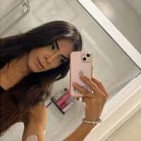 NinfetinhaSaraaa webcam