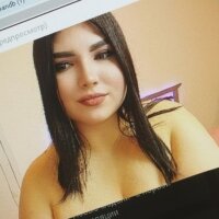 Caramella26's Offline Chat Room