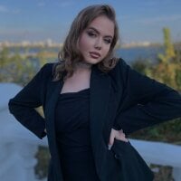 LindaKelm's Avatar Pic