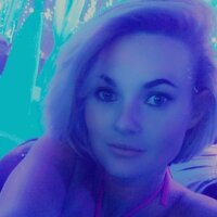 erinrose's Offline Chat Room