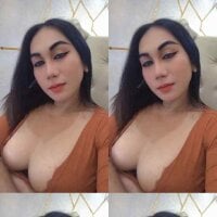 XratedTransGoddess webcam model