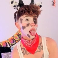 Tomy_Rox webcam model