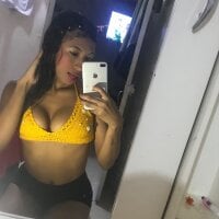 Laurita_kg webcam model