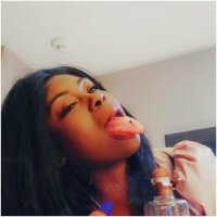 MzzDeepThroatDiiamond Offline Chatraum