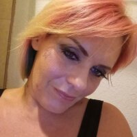 Chatroom hors ligne de BeezyBaby86