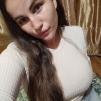 DierdreCousineau webcam model