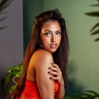 zarahfoster's Avatar Pic