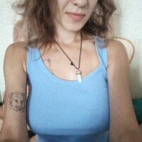 Raina1357's Offline Chat Room