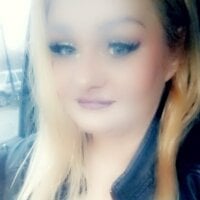 daddys2bbwbarbie's Offline Chat Room