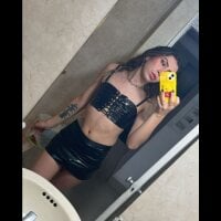Sara_Davina's Profile Pic