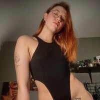 High_Priestess webcam model