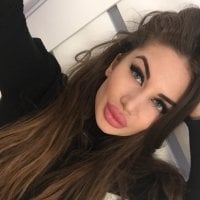 ViktoryLaw's Offline Chat Room