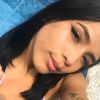 Kattie_Lovelatin1's Offline Chat Room