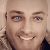 Alexis_Bull
