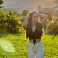 Offline chatovací místnost Nahia_Brown